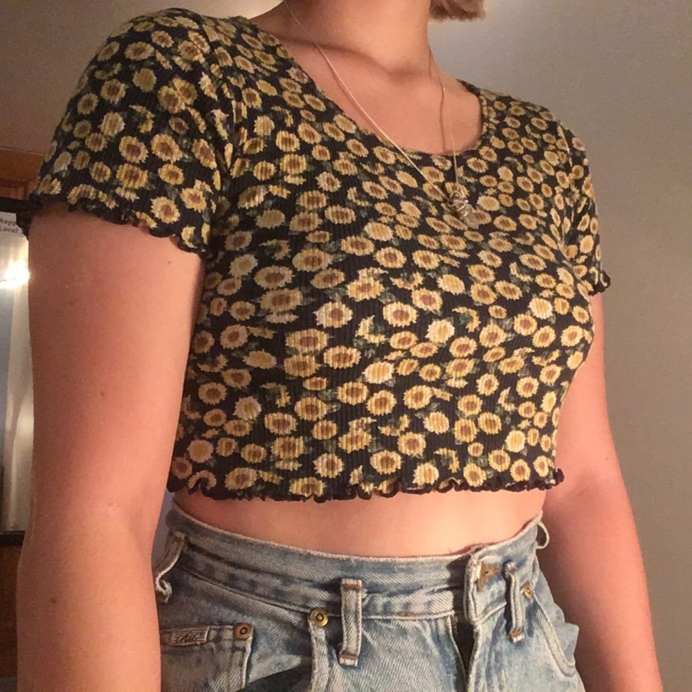 vintage sunflower crop top !